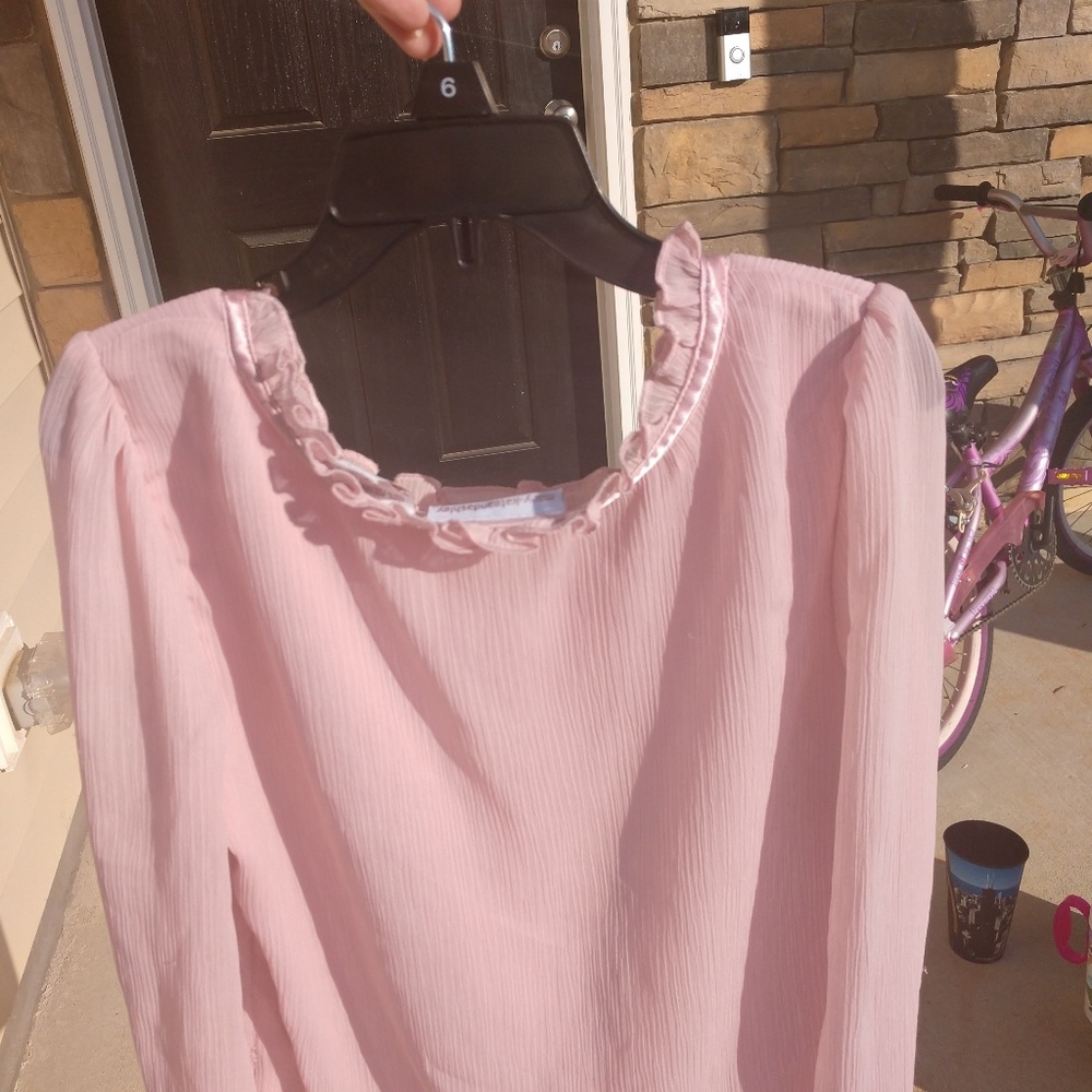 Mary-Kateandashley Ruffle top - Picture 3 of 6
